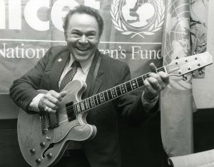 Roy Clark  1989, NYC.jpg